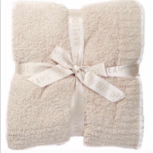 Barefoot Dreams Other - Barefoot Dreams Blanket Throw Cozychic Contrast Cream and White NWT